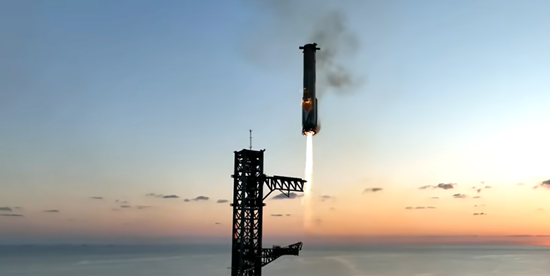 马斯克大动作！SpaceX申请部署100万颗卫星！重磅数据，首次曝光