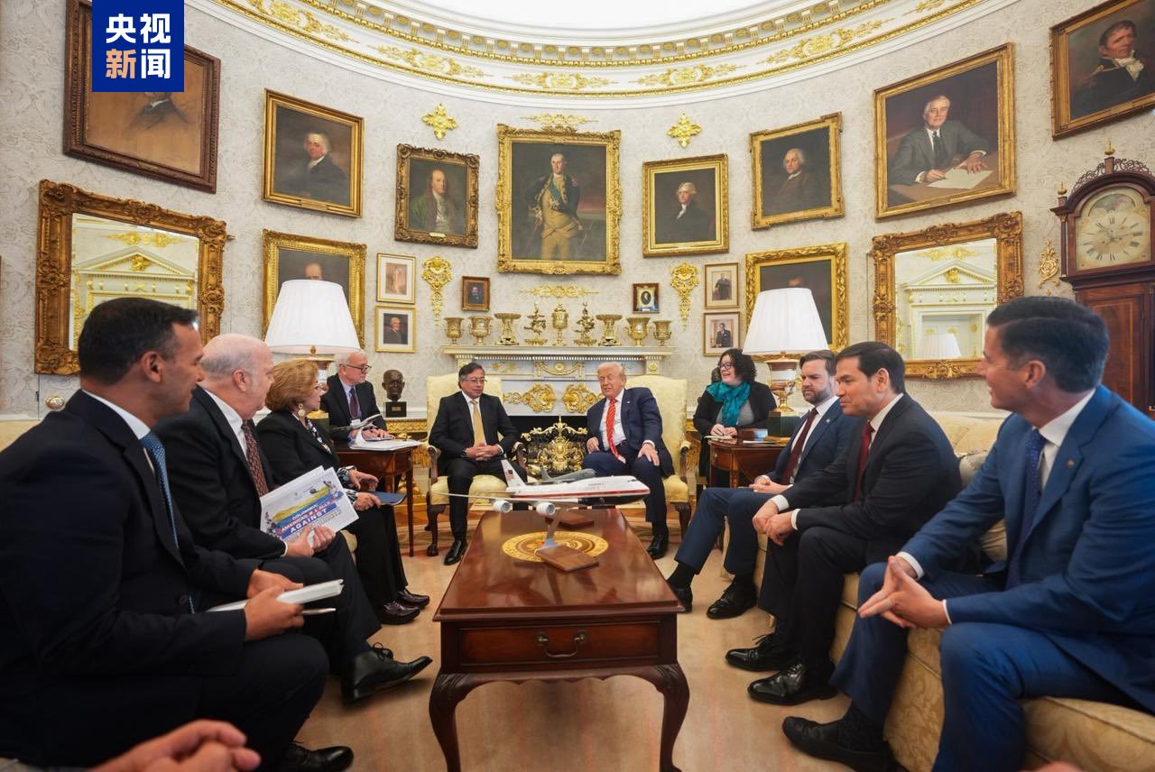 特朗普与哥伦比亚总统佩特罗会晤 讨论打击毒品走私