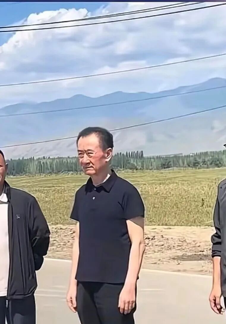 王健林的2025：没盼到“转机”，6000亿负债仍腰杆笔直