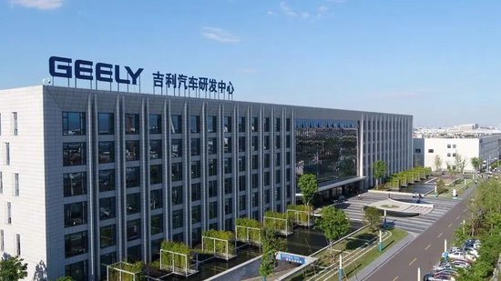 扮猪吃老虎  吉利不装了 ？