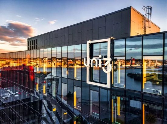 扮猪吃老虎  吉利不装了 ？