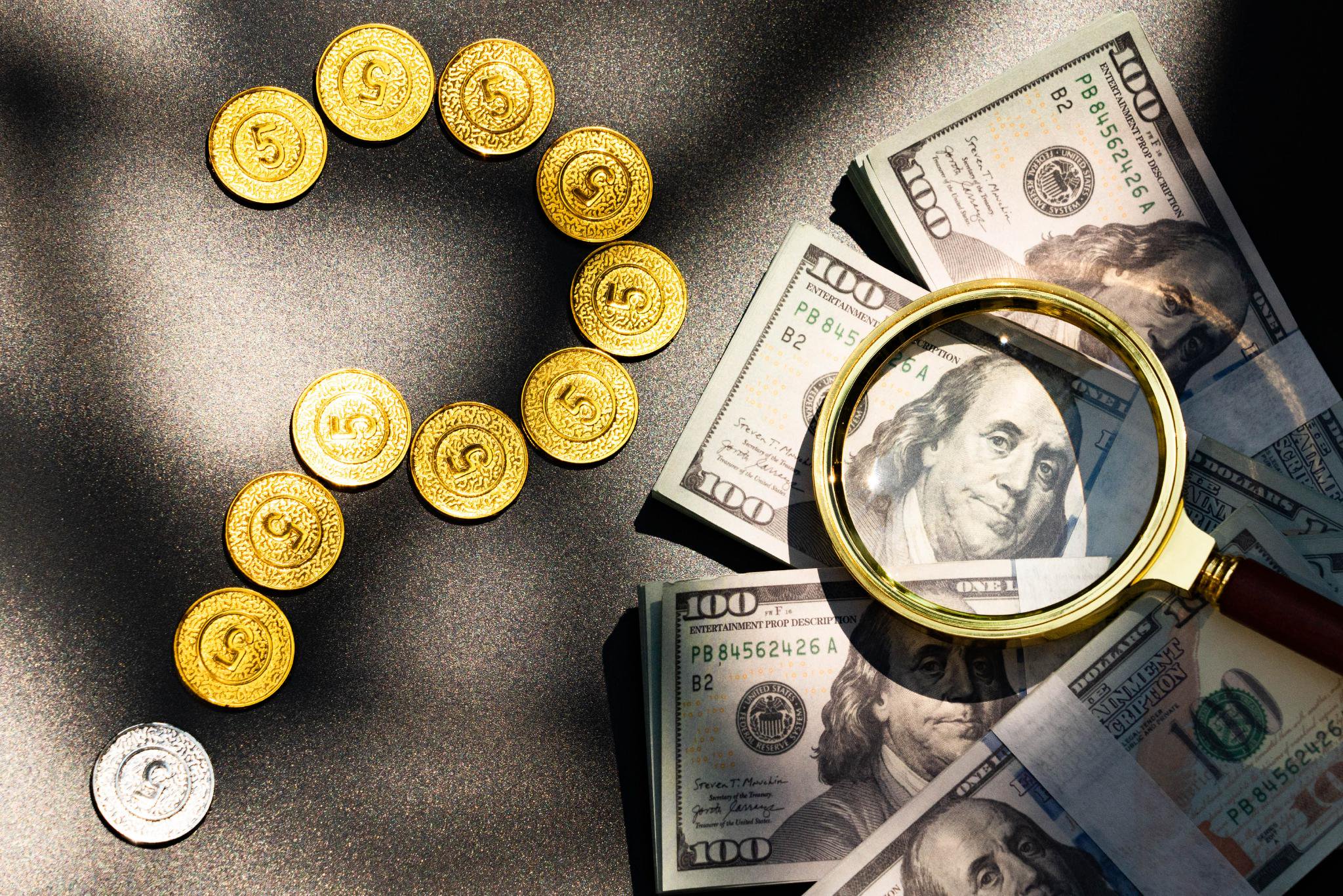 一道“算错”的数学题：香港保险年回报率20%从何而来