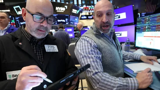 开盘：美股周一低开 市场静待关键就业与通胀数据