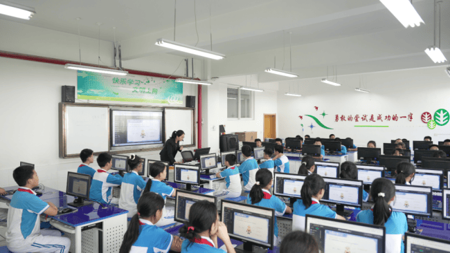 聚焦青少年科技素养培育，编程猫联合宇树科技深耕青少年AI编程教育实践