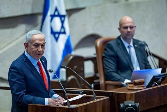 刚刚,美军最大航母抵达!美军将领警告对伊动武风险!美股集体大跌,金银大涨