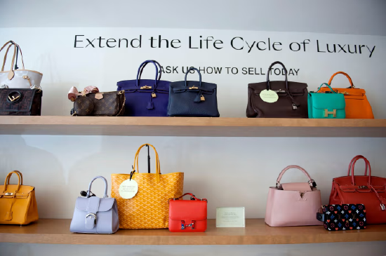 奢侈品二手市场蓬勃发展,品牌却难以从中获利