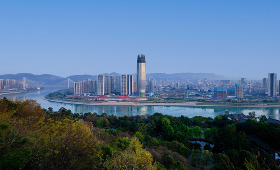 历时14个月、三次流标，千亿宜宾银行终斥资超8600万签约改造大楼！赴港上市刚满一年，去年上半年盈利2.85亿