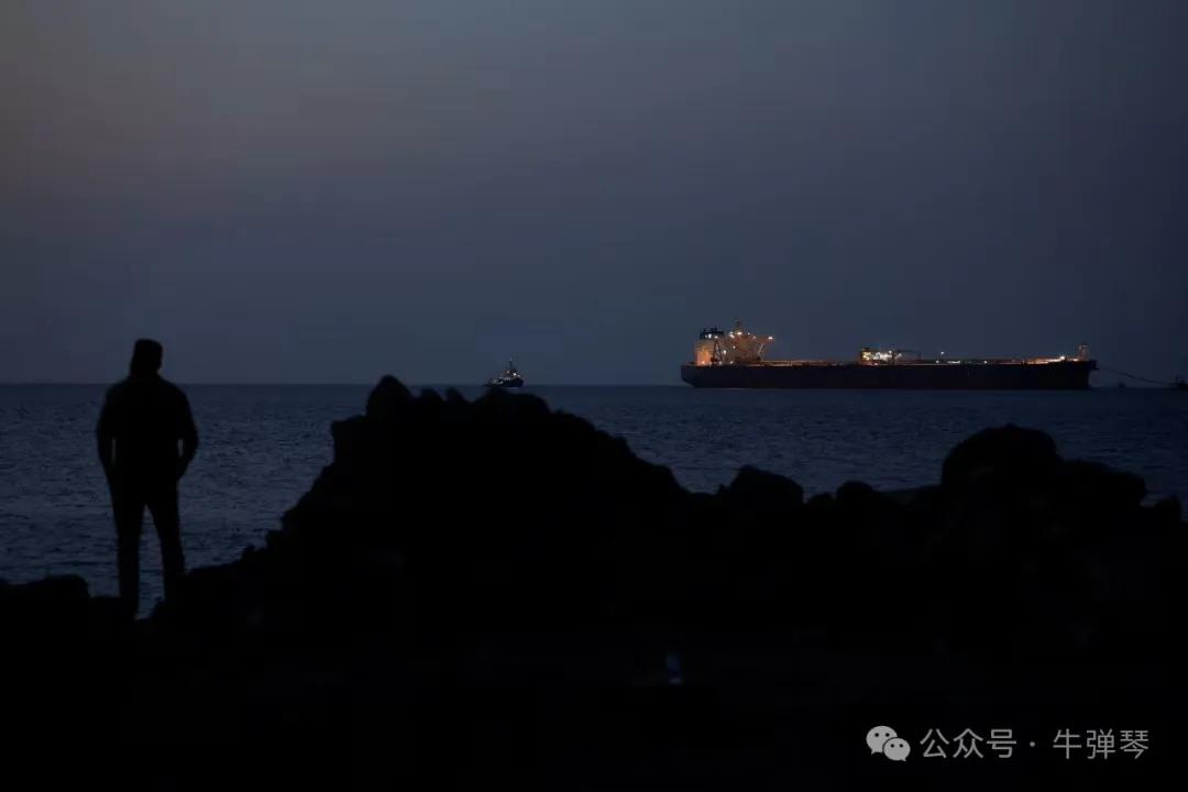 伊朗哭笑不得,美国居然这样求中国了