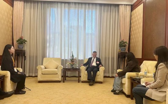 媒体专访|绿地张玉良接受多家媒体专访:全力止跌回稳,让房地产在经济发展与人民富裕中发挥应有作用