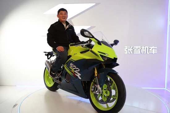 被称“摩托车圈雷军”,冠军张雪的飞驰人生