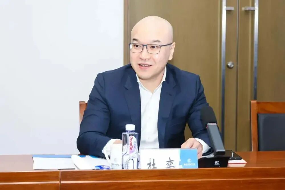 光大银行总分行人事调整 年报分行数据过山车？