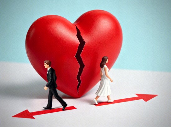 亏8千万！阿里清仓、创始人“天价离婚”，谁拖累了丽人丽妆？