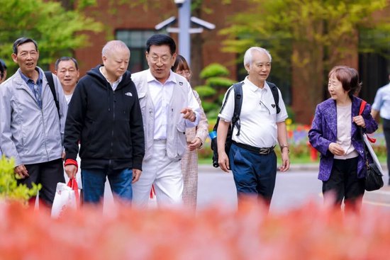 上海交通大学校友代表陈光明:校训精神已深入骨髓