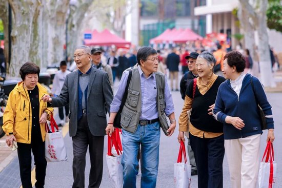 上海交通大学校友代表陈光明：校训精神已深入骨髓