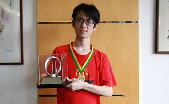 清华一个班，20年，撑起全球AI半边天