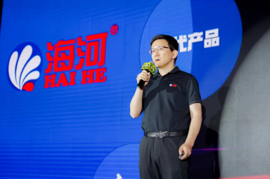 先甩锅再道歉？海河牛奶直播间涉黄，主播做不雅动作，董事长曾放话：好喝比健康重要