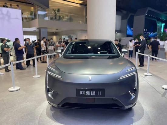 阿维塔双车齐发,能否撕开高端新能源红海?