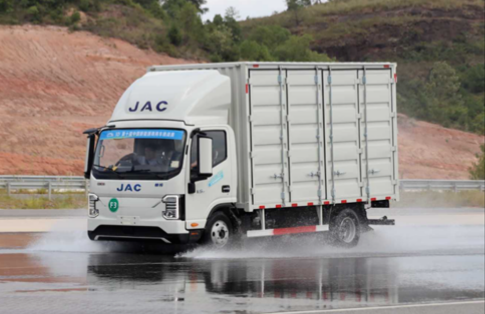 携手中策,新车型市场反响热烈