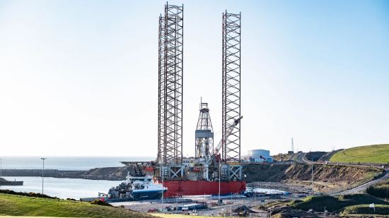 特朗普再度批评英国:呼吁“钻探吧,宝贝,钻探”开发北海石油