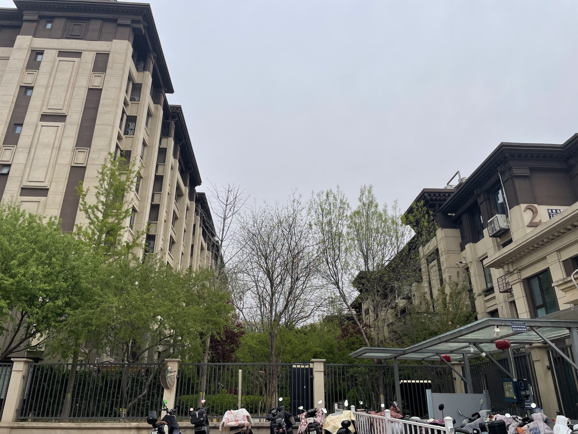 “被围困的6年”：北京限竞房陆续解禁入市，一场“错时”的价值回归