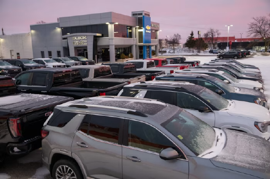 关税成本下降，通用汽车上调调整后利润预期